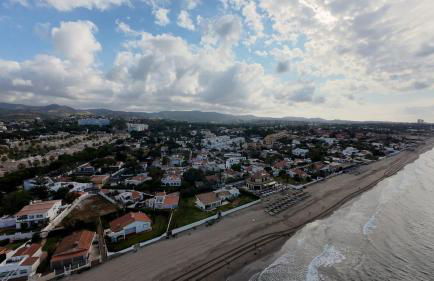 Marbella Hideaway BBQ, POOL & Best walking distance Beaches - Photo 10