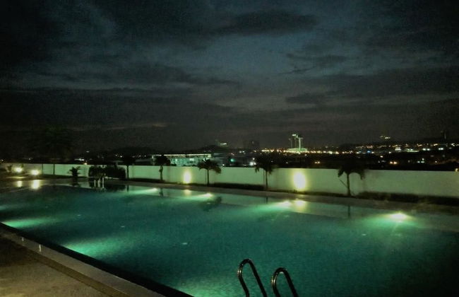 Cozy Crib at 7 Tree Seven Residence - Photo 23