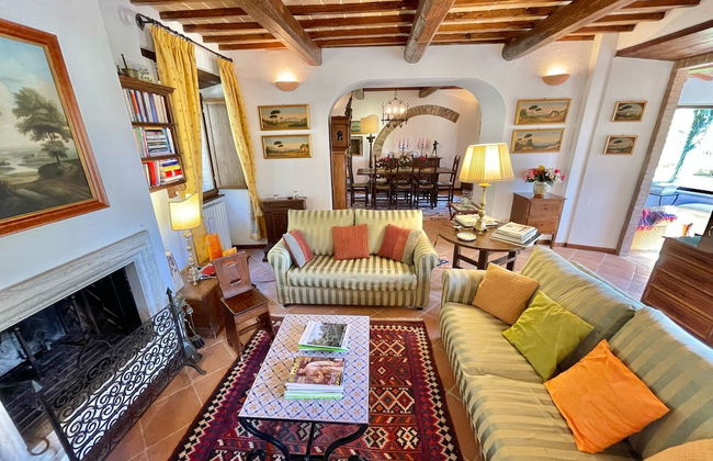 Luxurious Umbrian Retreat for 10 With Private Terrace and Pool - Foto 45