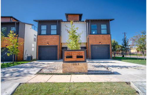 Spectacular 3 BR Plus 2 and a Half BA Apt Near Downtown - Foto 2