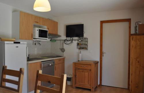 Appartement RDC avec 2 chambres et grande terrasse sud - FR-1-692-26 - Foto 3