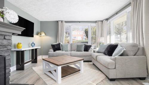 3BR house minutes from speedway & downtown - Foto 3, furniture