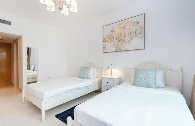 Lux BnB I Turia Tower I Lake & Garden View - Foto 8