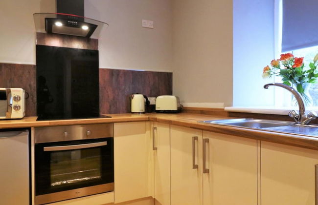 Linden Cottage Room 2 - Airdrie - Photo 6