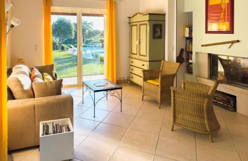 Exclusive Authentic Riviera Villa - Private Pool, Pétanque Court, Panoramic Mediterranean Sea & Estérel Mountain Views - Foto 75