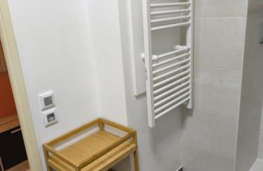 Studio calme et paisible, climatisé avec terrasse au dernier étage, 100m du tramway et 20 min de la promenade des anglais - Foto 13