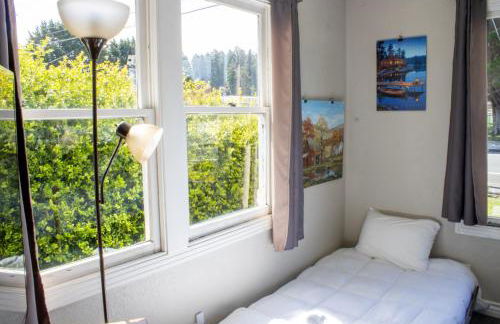 Private Home - #RedwoodSkyWalkRetreat - 5BD, Pro Pool Table, BBQ, Foosball, Darts, Fireplace, Movie Projector, Stereo, Cotton Bedding - Foto 28