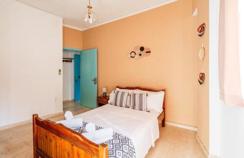 CozyCity2-Bedroom Apartment for3 by Alecos Studios - Foto 3