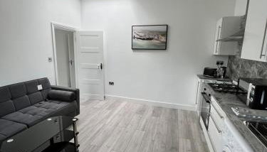Lovely 2 Bedroom Flat with Roof Terrace in London NW6 - Foto 2