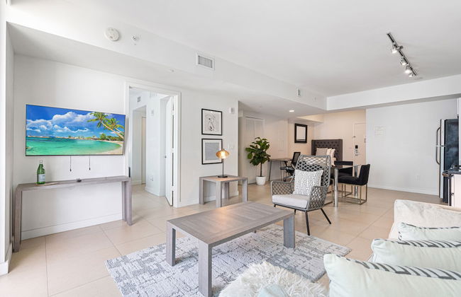 Dharma Home Suites Miami at Monte Carlo - Foto 46