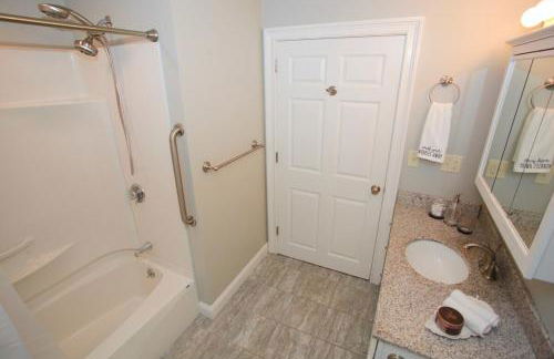 Peaceful 2BR near US Route 1 and Boston - Photo 7