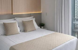 Ap completo a 900m da Vila Germânica com Piscina, Academia, Wi-Fi, Ar, Garagem e Tv no quarto - Foto 25