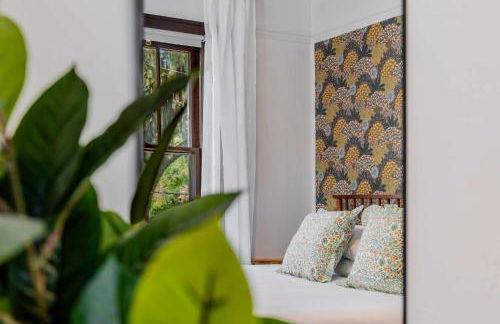 Sanctuary on 3rd - Walk to UF , Parking , Grill - Photo 32