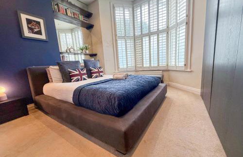 2-Bedroom flat with private patio & firepit in Shepherds Bush near Hammersmith by Staylio Ltd - Foto 23