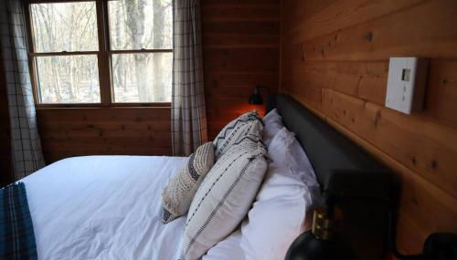 Luxe Lake Harmony Home, Game Room, Firepit, Deck - Foto 3