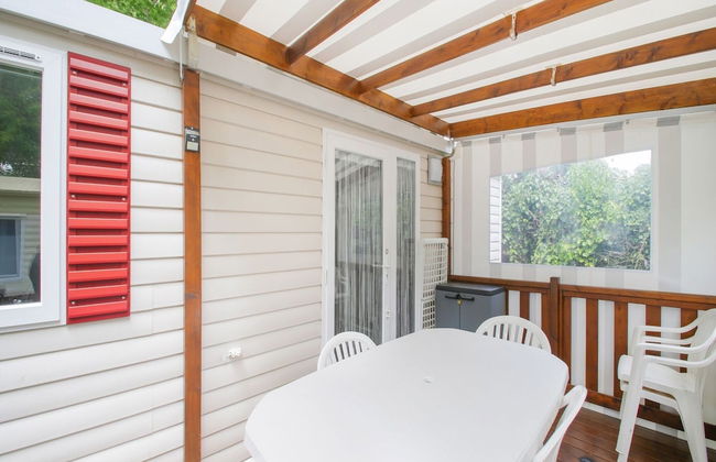 Swanky Mobile Home in Saint Jean de Monts - Photo 23