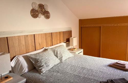 Ático con terrazas, garaje y ascensor en el casco antiguo - Foto 4