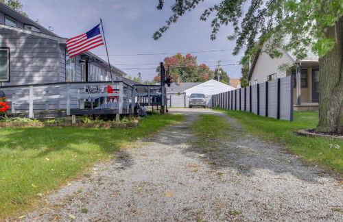 Neenah Home with Deck Near Lake Winnebago - Foto 31