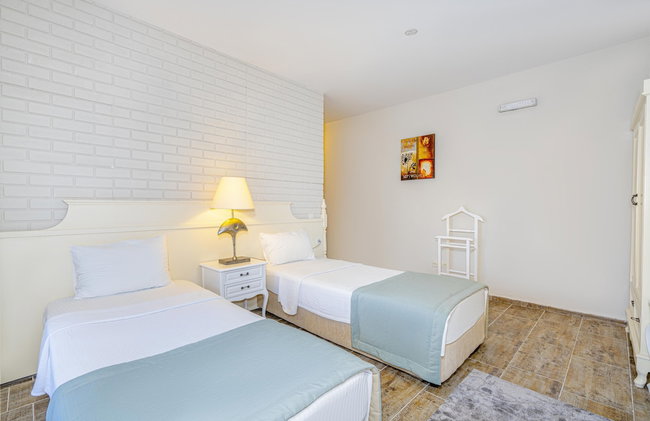 Alya Villa Butik Hotel - Photo 9