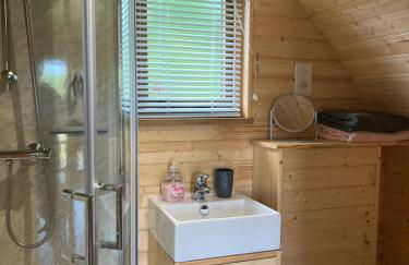 Cosy Cabins at Westfield Farm, Isle of Wight - Photo 55