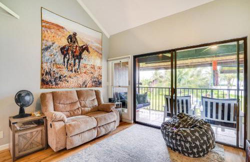 Kaunakakai Vacation Rental with Pool Access and AandC! - Foto 4