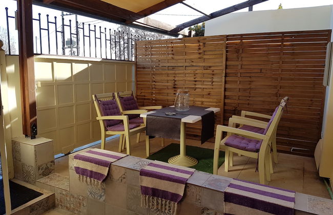 The golden brown luxury guesthouse - Foto 16