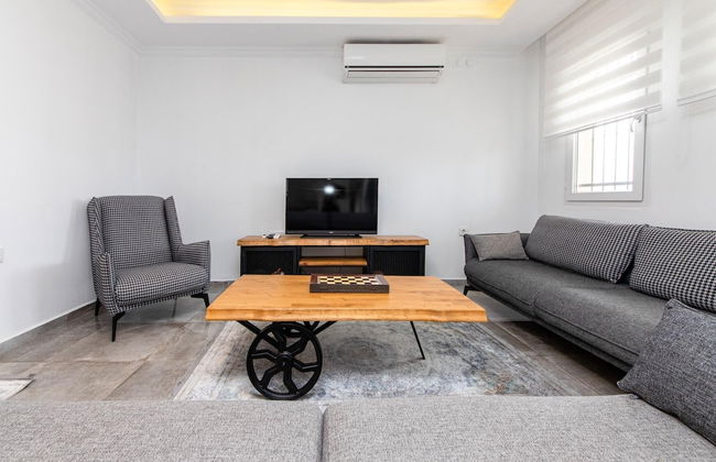 Sea View Huge Private Villa With Terrace in Bodrum - Photo 11