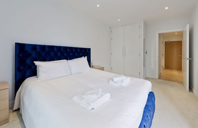 Spacious Flat Near South Bank by Underthedoormat - Photo 4