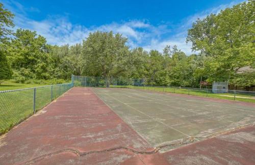 Walk to Lake Michigan - South Haven Condo! - Foto 32