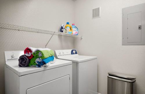 ATX Retreat Close to UT, DT & Lady Bird Lake - Photo 26