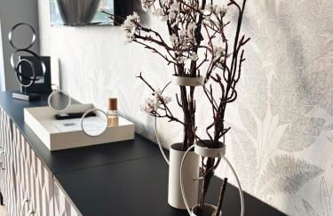 Twentythree Luxury Apartment - Photo 3