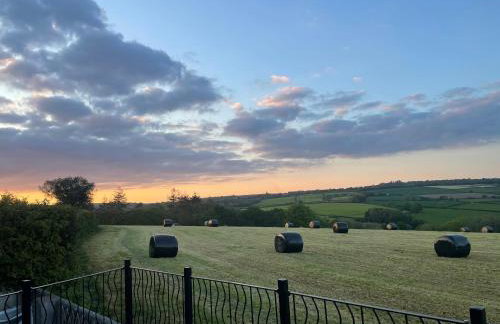 Hillview Haven - Photo 12