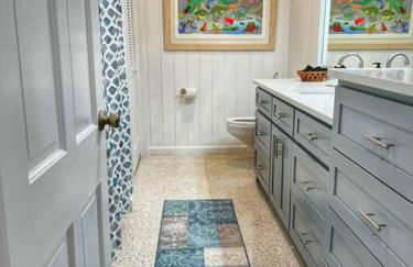 Cute Cottage with 3 min walk to beach with bikes! - Foto 27