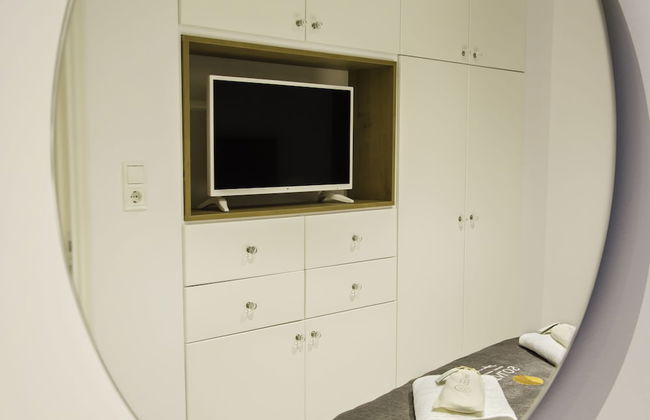 Talos Luxury Suites - Photo 50