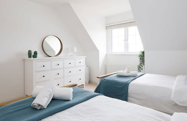 Modern Stylish Seaside Family Home - Foto 23