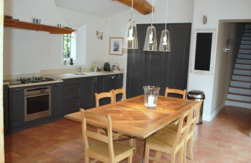 Mas provencal XIXème siécle avec piscine - Foto 9