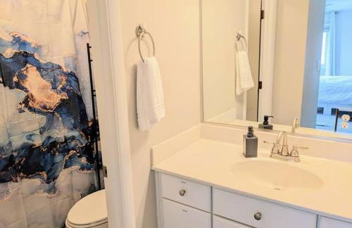 Bay Bliss - Private Beachfront Home with 180° Views & Hot Tub! - Foto 26