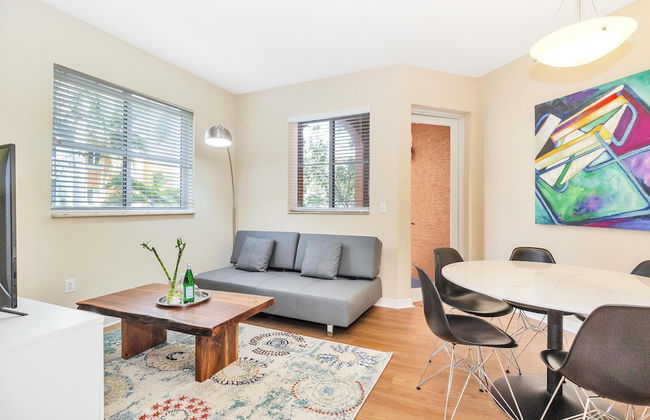 Dharma Home Suites South Miami at Red Road Commons - Foto 45