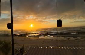 Apartamento Pé na Areia - Ótima Localização - Conforto à beira-mar - Foto 3