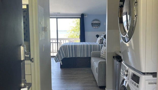 Sunset View Studio Condo The Shores 5587 - Foto 3, Habitación