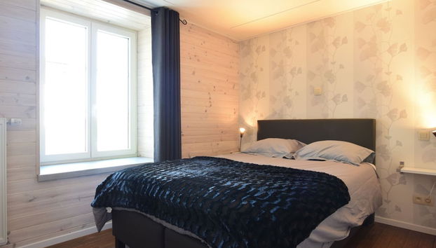 Lavish Holiday Home in Chassepierre With Terrace - Foto 3, Quarto