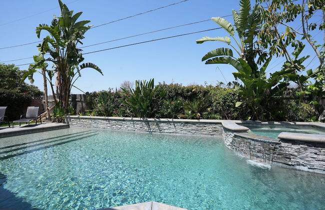 Sweet 4 bedroom, 3 bath plus Loft Bedroom, Pool Home - Photo 32