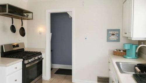 Spacious Three Bedroom Parma Home Sleeps six Near Cleveland - Foto 5