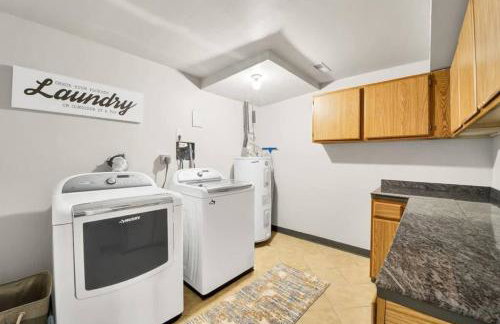 Modern Comfort Near Downtown CDA and Lake - Foto 27