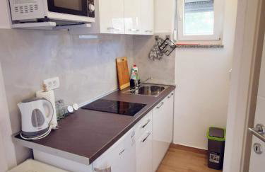 Apartmani MARCO,LUKAS,PATRICK,DAVID,blizu centra i mora sa FREE privatnim parkingom - Photo 24