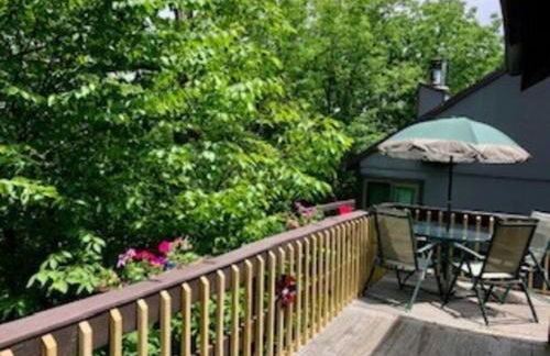 Ski-In Ski-Out Camelback Village Townhouse - 100 YDS From The Mountain - Foto 27