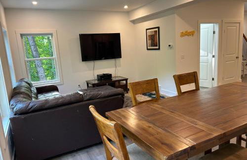 NEW 3 bedroom - Thoroughbred Farm & Lake Views! - Foto 29