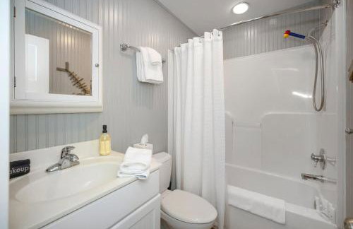 Sunset Shores Sanctuary by Juniper Holiday + Home - Photo 37