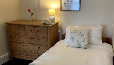 Family-friendly cottage - walk to stunning beach - Foto 4