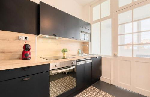 La Madeleine-Beautiful bright two bedroom apart - Foto 8